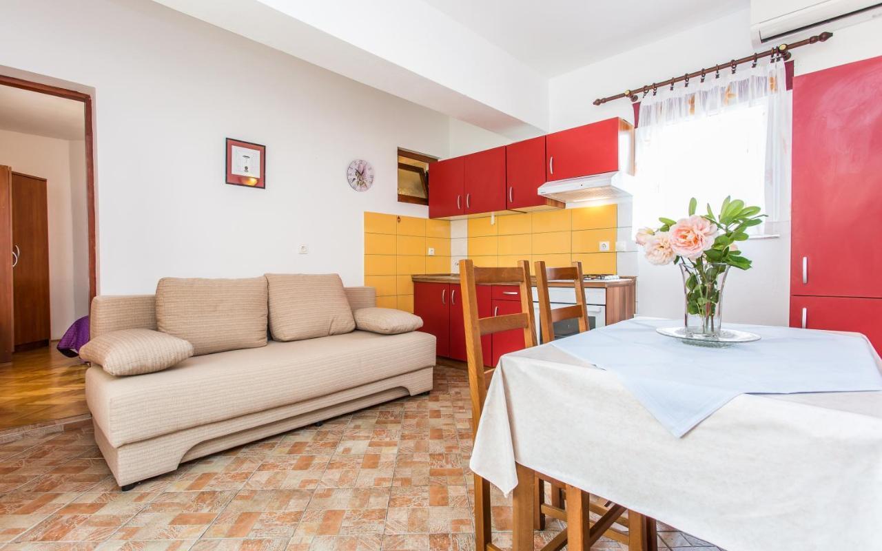 Apartments Maja&Sanja Baska  Bagian luar foto